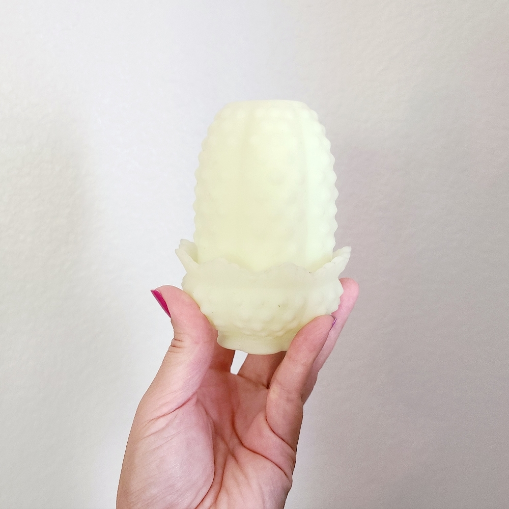 ⭐️Vintage⭐️Fenton Custard Hobnail Uranium Glass Fairy Lamp